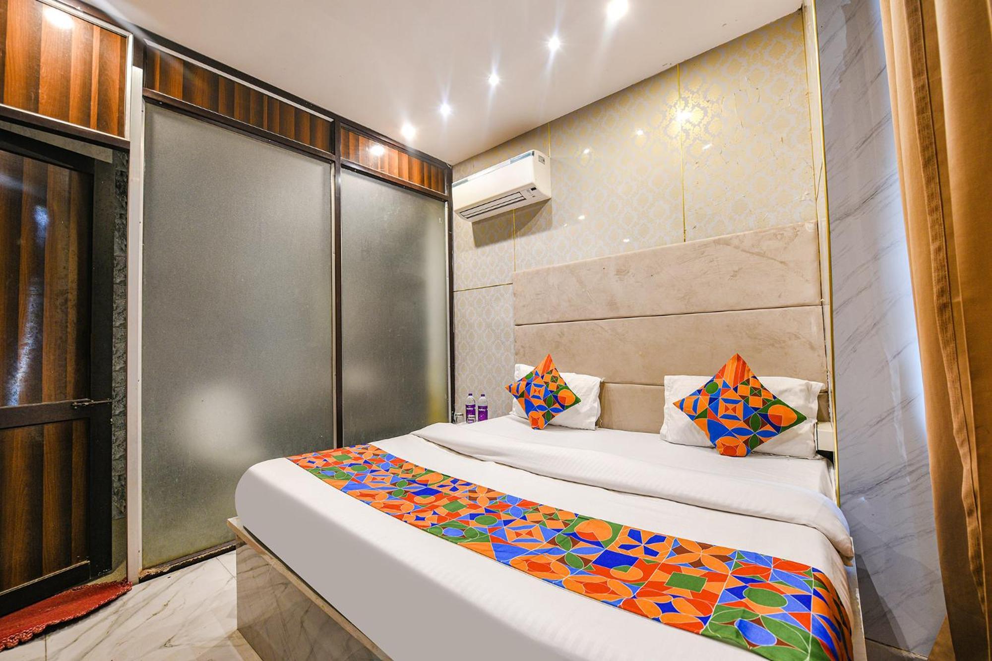 Fabhotel The Dreams Kharar Ngoại thất bức ảnh