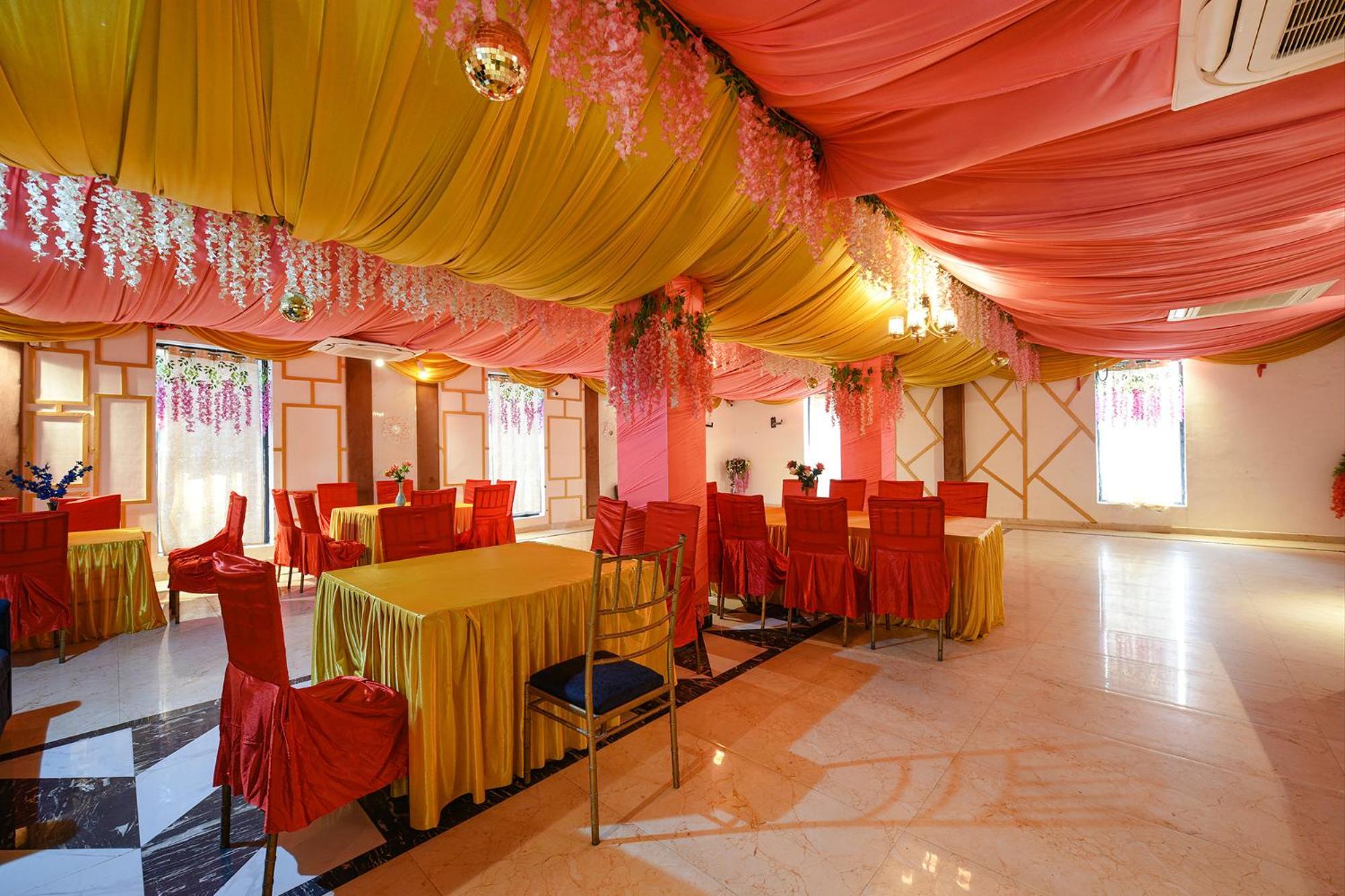Fabhotel The Dreams Kharar Ngoại thất bức ảnh
